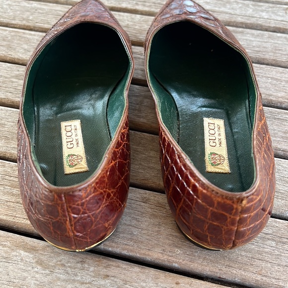 Vintage Gucci Alligator Pointed Toe Flats - Picture 3 of 11
